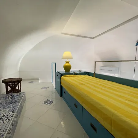 La Casa Della Bella Lucia Ponza