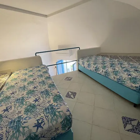 Apartment La Casa Della Bella Lucia Ponza